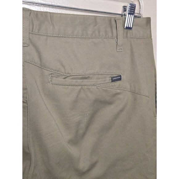 Volcom Men's True To This Slim Fit Khaki Pants Size 30X32 Classic Preppy - Picture 3 of 5